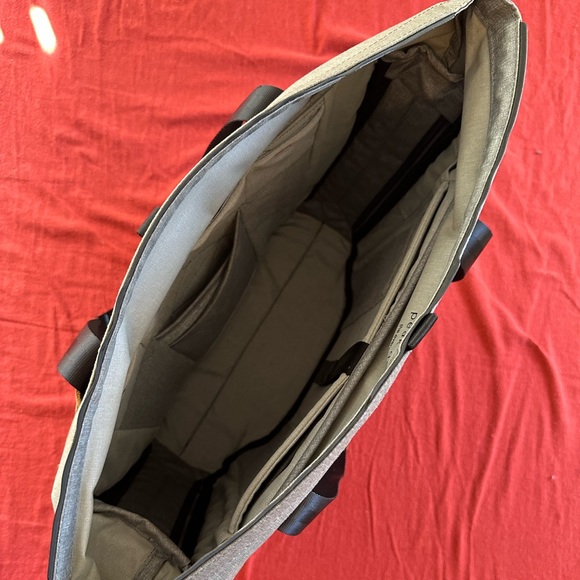 Peak Design Everyday Tote Bag V1 20L - Picture 4 of 10